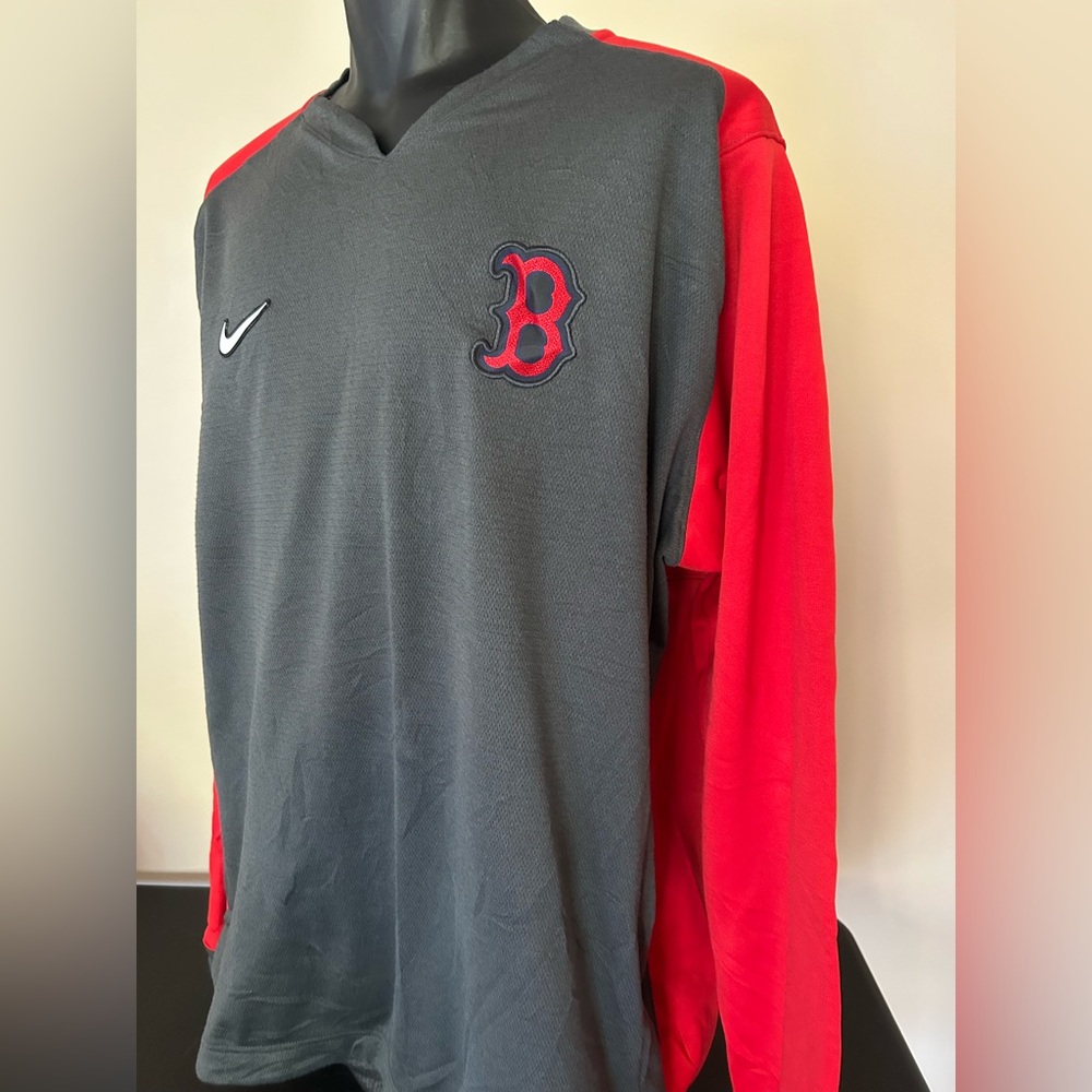 NIKE dri-fit Boston Red Sox Men’s size 2XL pullover jacket